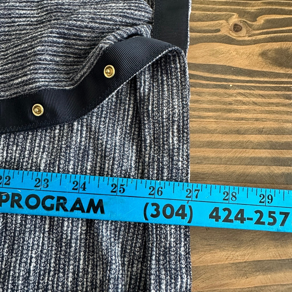 Women’s Lululemon Blue White Striped Snap Scarf Wrap OS athleisure - Picture 6 of 6